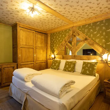 Bucaneve Szálloda 4*