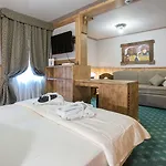 Bucaneve 4* ברויל-קרוויניה