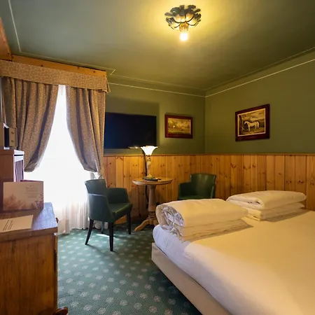 Bucaneve Hotell